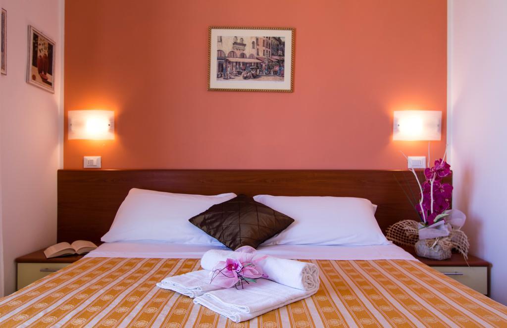 Hotel Villa Sole Resort Bellaria-Igea Marina Bilik gambar